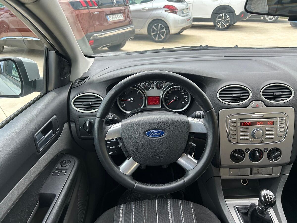 FORD FOCUS TREND ESTATE 1.6 TDCI SPANISH LHD IN SPAIN 102000 MILES SUPERB 2009